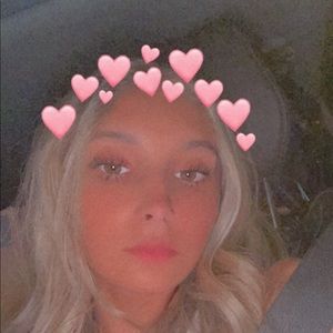 Meet your Posher, Nancy